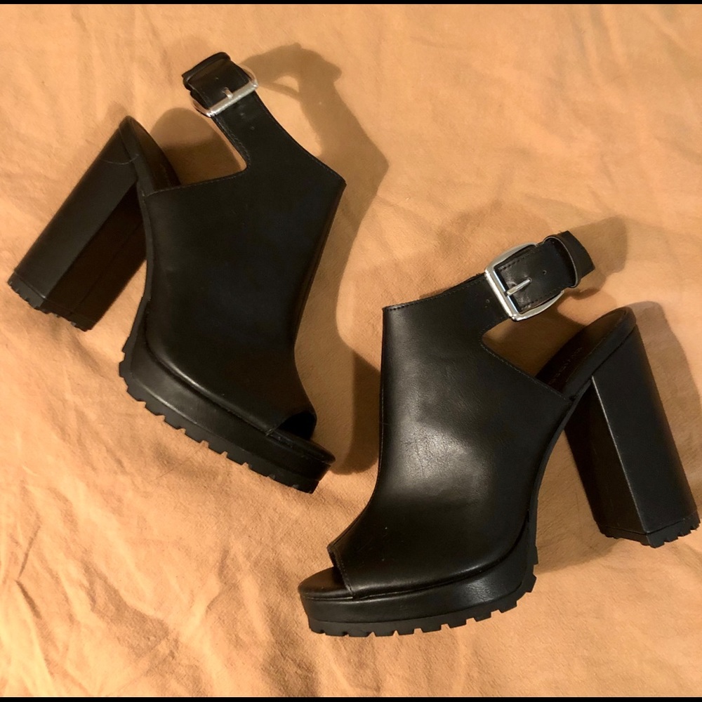 ⭐️SOLD⭐️ Black Peep Toe Heeled Booties - Picture 3 of 5